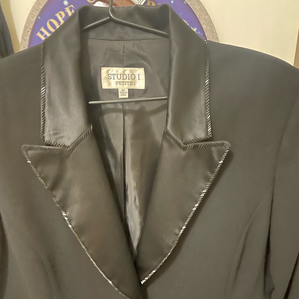 Women's formal jacket with satin collar, sequin trim, satin buttons and pockets! - Picture 2 of 3